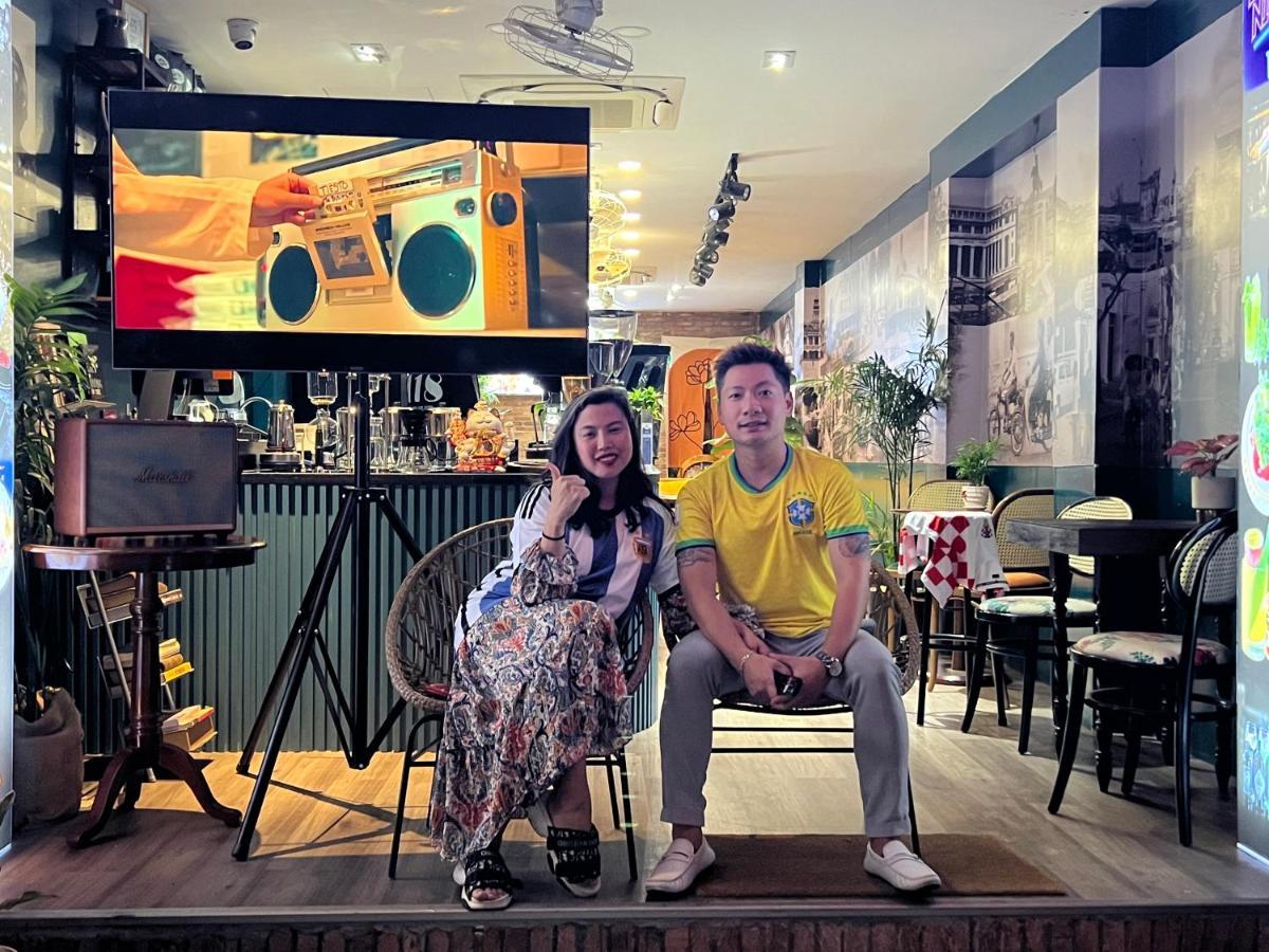 Saigon 118 Hostel And Cafe Ho Chi Minh City Bagian luar foto