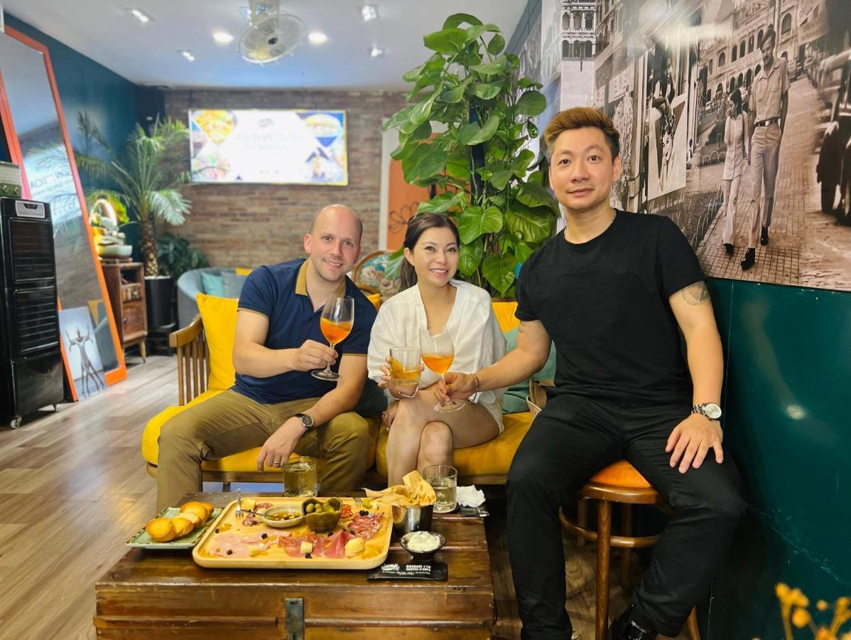 Saigon 118 Hostel And Cafe Ho Chi Minh City Bagian luar foto